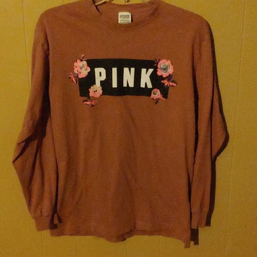 VS Pink Long Sleeve T-shirt Cinnamon color. Floral accents. Size XS.
